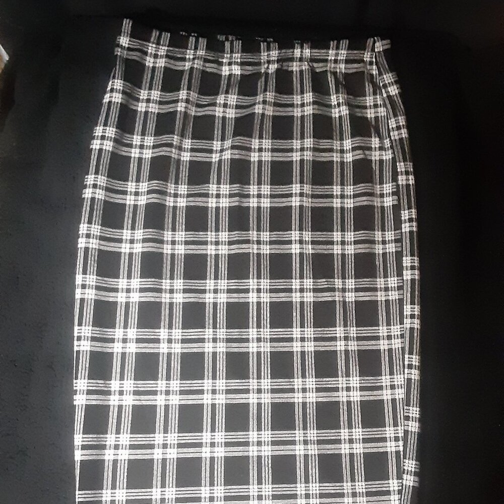 Black Plaid Pencil Skirt